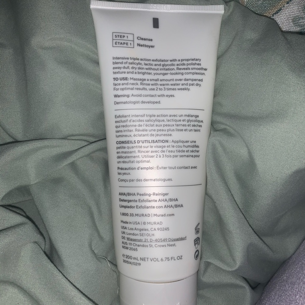Facial cleaner